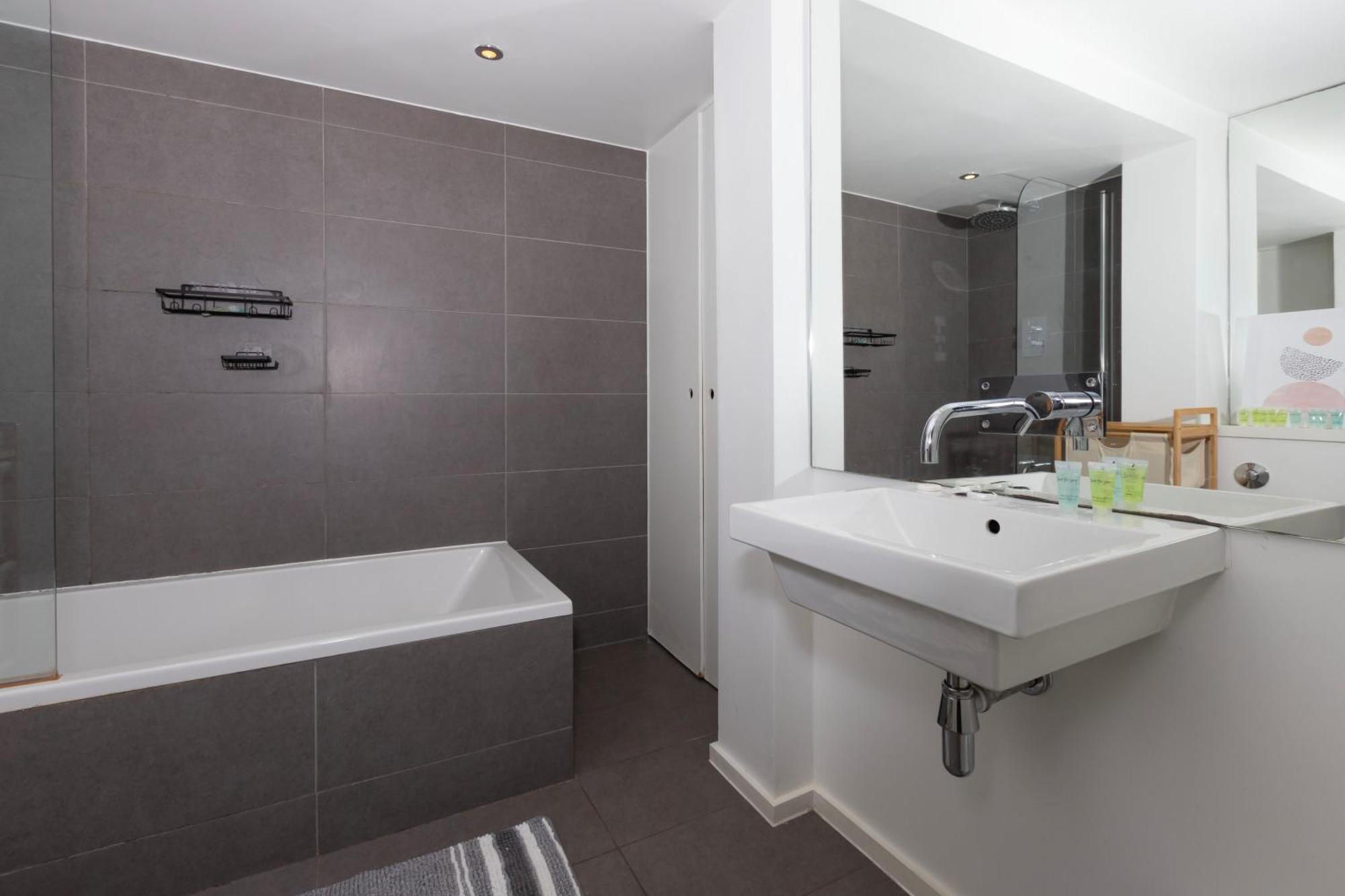 לונדון Cosy Ground Floor Apartment מראה חיצוני תמונה